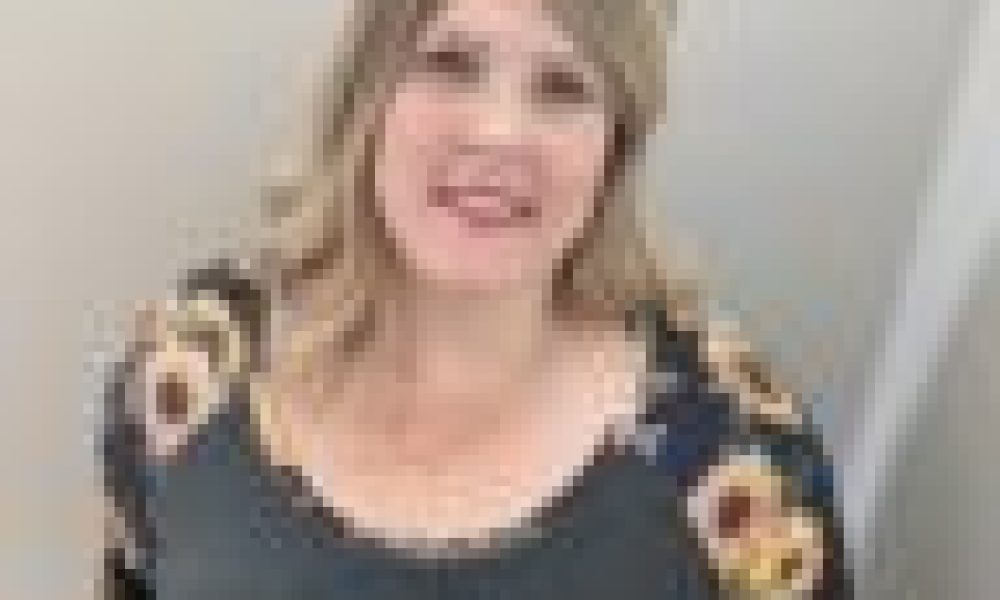 Robertson, Nicole